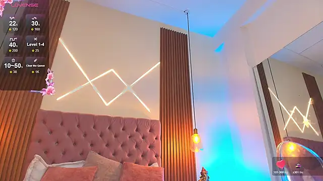 Sophia turneer online show from 10-19-25, 09:48