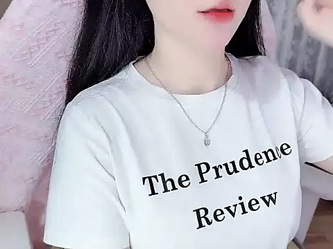 Snapshot of _Lygn__ chatting on 10-09-25, 11:19 Lygn online show from 10-09-25, 11:19