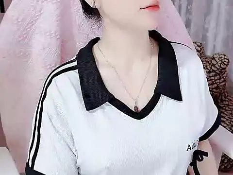 Snapshot of _Lygn__ chatting on 11-06-25, 09:54 Lygn online show from 11-06-25, 09:54