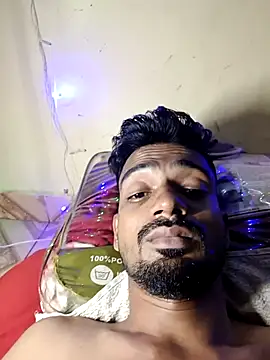 Snapshot of saggy1218 chatting on 12-14-25, 10:58 saggy1218 online show from 12-14-25, 10:58