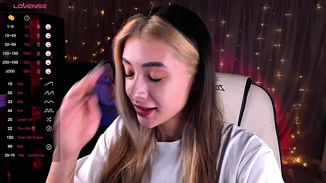 DarlaLike online show from 01-19-25, 04:54