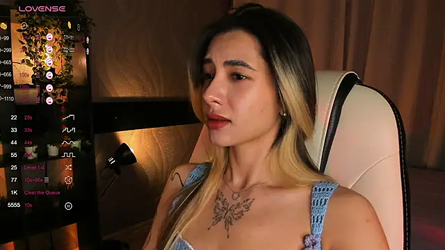 DarlaLike online show from 11-05-25, 03:39