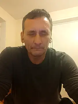 Snapshot of Viause_Kentauelle chatting on 02-17-25, 06:59 Viause Kentauelle online show from 02-17-25, 06:59