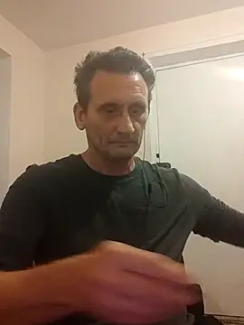 Snapshot of Viause_Kentauelle chatting on 03-21-25, 05:56 Viause Kentauelle online show from 03-21-25, 05:56