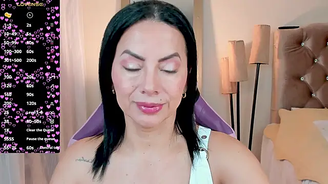 veronika naughty online show from 10-09-25, 02:04