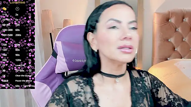 veronika naughty online show from 11-12-25, 02:39