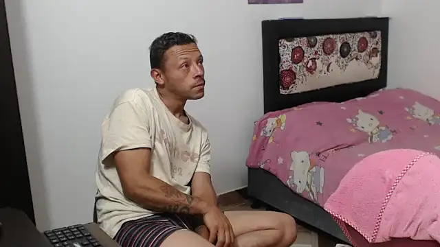 yournaughtyandsexyprinces online show from 02-26-25, 10:47