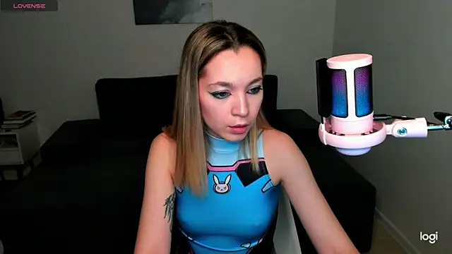 MiaThaine online show from 12-11-24, 01:49