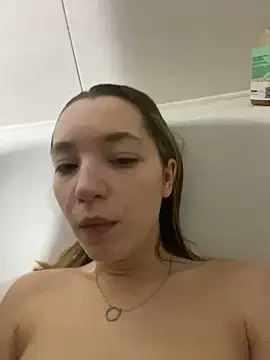 MiaThaine online show from 12-15-24, 11:01