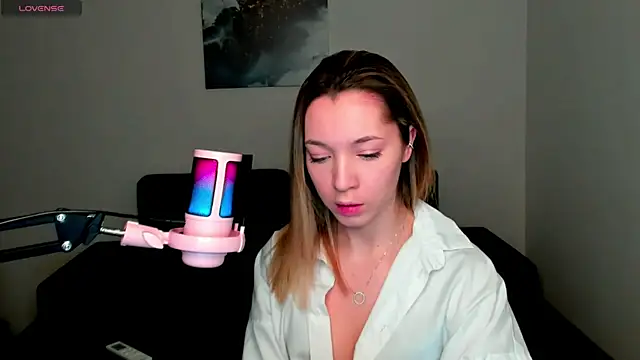 MiaThaine online show from 01-06-25, 12:59