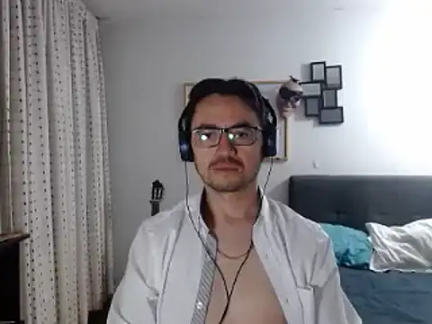 Snapshot of Diptongo chatting on 03-23-25, 12:04 Diptongo online show from 03-23-25, 12:04