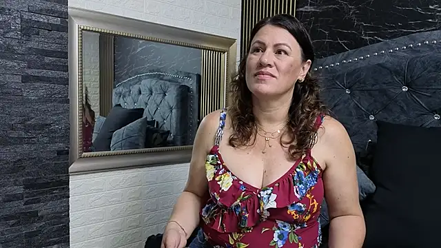 charlotte  G online show from 03-15-26, 11:05