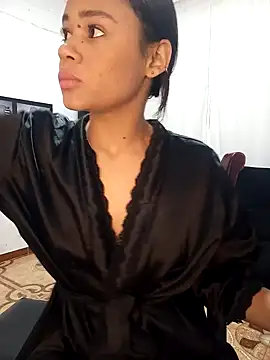 Snapshot of Sexy-manyu chatting on 01-24-25, 02:41 Sexy-manyu online show from 01-24-25, 02:41