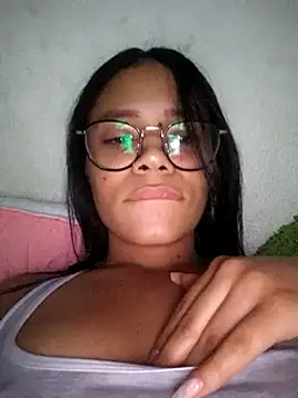 Snapshot of Sexy-manyu chatting on 02-28-25, 06:21 Sexy-manyu online show from 02-28-25, 06:21