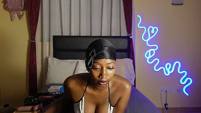  Watuluv  online show from 11-27-25, 04:31