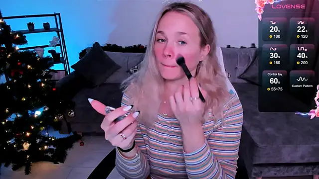 Snapshot of SherillBrill chatting on 12-27-24, 03:04 SherillBrill online show from 12-27-24, 03:04