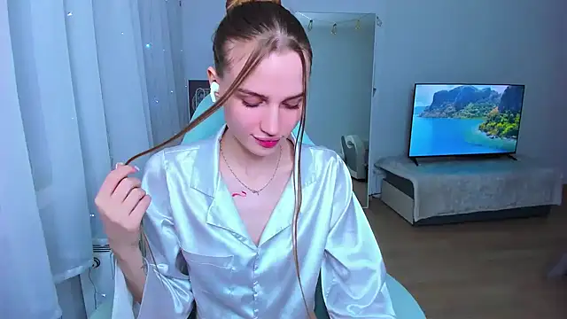StellaLawless online show from 12-09-24, 11:03
