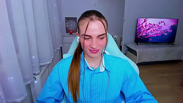 StellaLawless online show from 12-13-24, 11:28