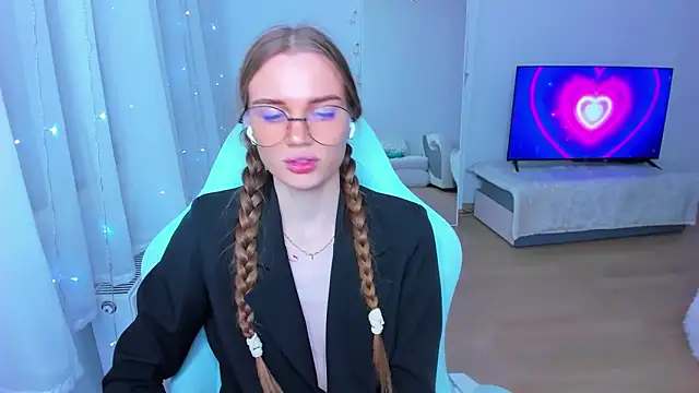 StellaLawless online show from 12-16-24, 11:28