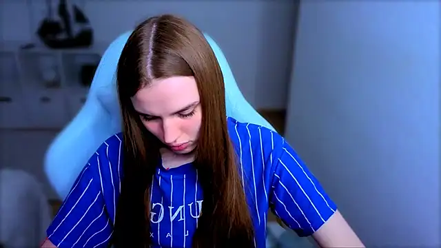 StellaLawless online show from 10-28-25, 07:38