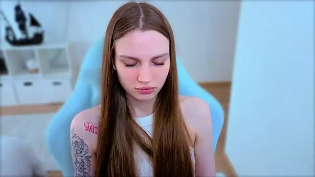 StellaLawless online show from 04-08-26, 06:13