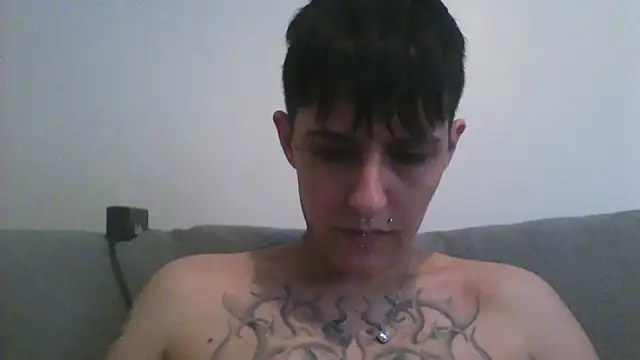 Snapshot of nickfxx chatting on 09-19-25, 03:34 nickfxx online show from 09-19-25, 03:34