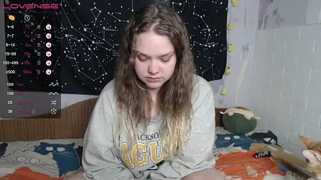 Snapshot of darling_tony chatting on 10-25-25, 02:56 darling tony online show from 10-25-25, 02:56