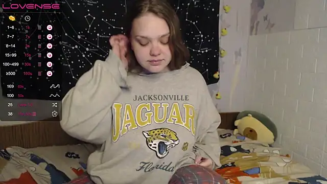 Snapshot of darling_tony chatting on 11-14-25, 06:17 darling tony online show from 11-14-25, 06:17