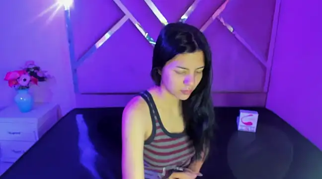 Snapshot of IsisRouse chatting on 03-11-25, 03:05 IsisRouse online show from 03-11-25, 03:05