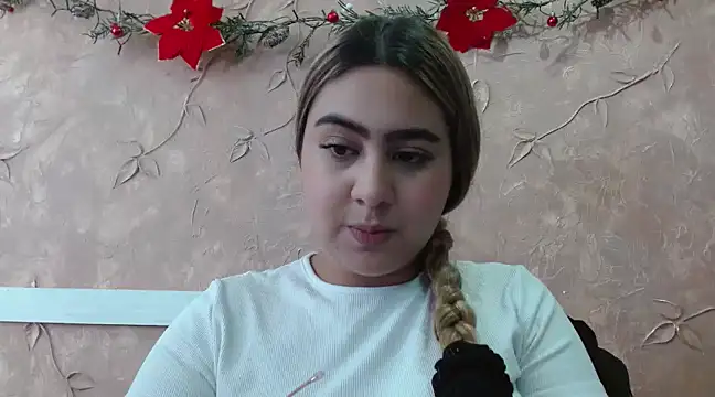 Miabonnett  online show from 12-28-24, 01:59