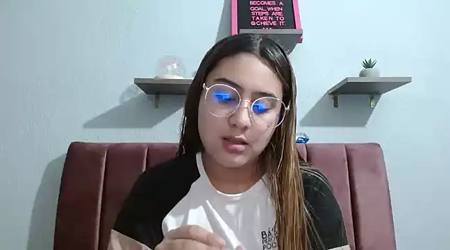 Miabonnett  online show from 12-30-24, 08:36