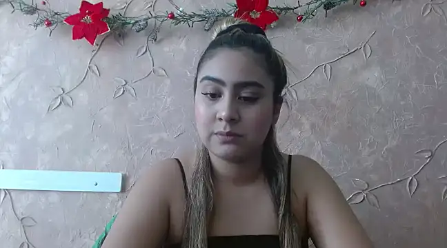 Miabonnett  online show from 12-31-24, 02:25
