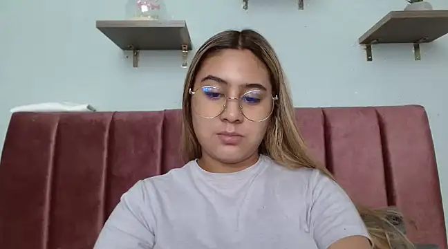 Miabonnett  online show from 01-13-25, 07:42