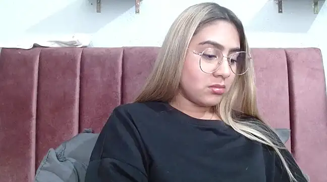 Miabonnett  online show from 01-16-25, 09:08
