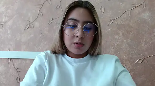 Miabonnett  online show from 02-25-25, 03:05