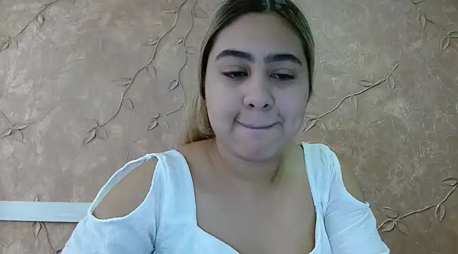 Miabonnett  online show from 03-15-25, 12:02