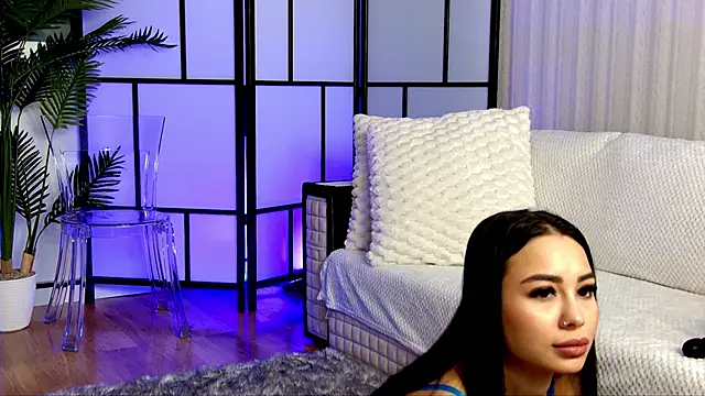 Snapshot of OnlyXandra chatting on 11-16-25, 05:57 OnlyXandra online show from 11-16-25, 05:57