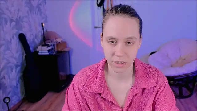 Snapshot of Malinax chatting on 03-09-26, 01:48 Malinax online show from 03-09-26, 01:48