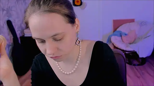 Snapshot of Malinax chatting on 04-09-26, 01:38 Malinax online show from 04-09-26, 01:38