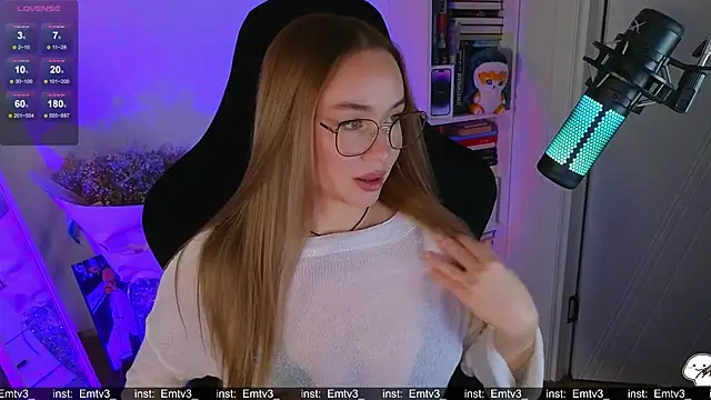 Emili1- online show from 12-03-25, 01:53