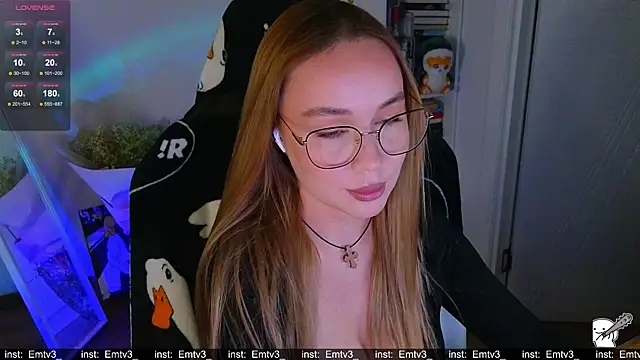 Emili1- online show from 01-16-26, 01:37