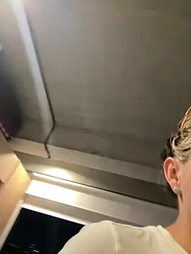 Snapshot of emma_oxford chatting on 03-01-26, 11:40 emma oxford online show from 03-01-26, 11:40