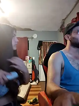 Snapshot of Carandrew chatting on 02-11-26, 04:06 Carandrew online show from 02-11-26, 04:06