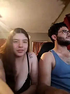 Snapshot of Carandrew chatting on 02-17-26, 04:31 Carandrew online show from 02-17-26, 04:31