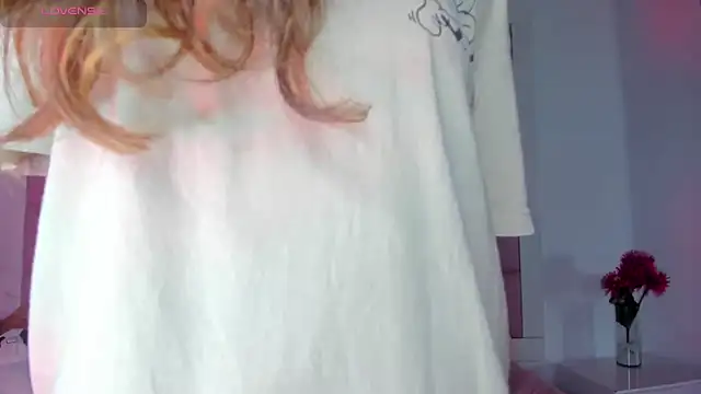 little-Emma online show from 01-08-25, 03:19