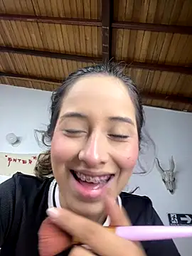 little-Emma online show from 10-08-25, 02:53