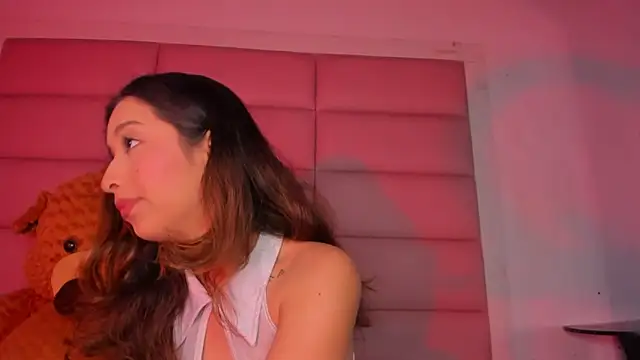 little-Emma online show from 11-12-25, 11:03