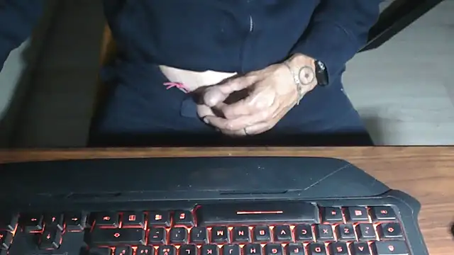 Adri gard online show from 10-21-25, 08:53