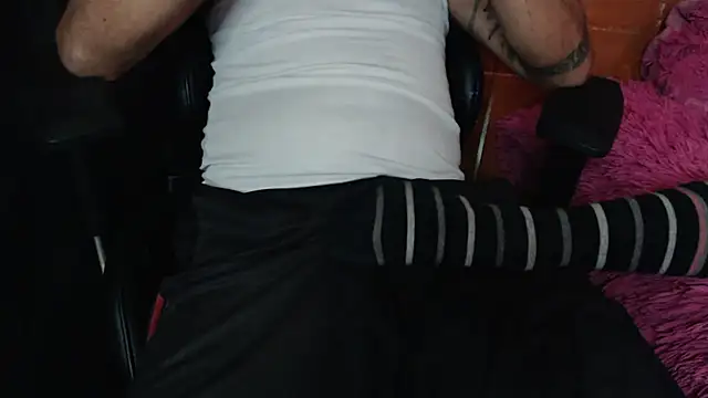 OldManAndGirlishLady online show from 02-15-25, 02:04