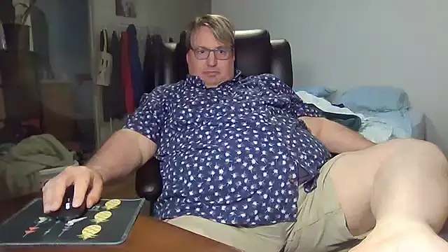 Snapshot of wvalentino chatting on 12-09-24, 12:34 wvalentino online show from 12-09-24, 12:34